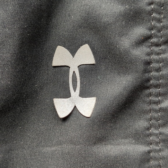 Under Armour Lightweight Rain Jacket - Picture 5 of 5